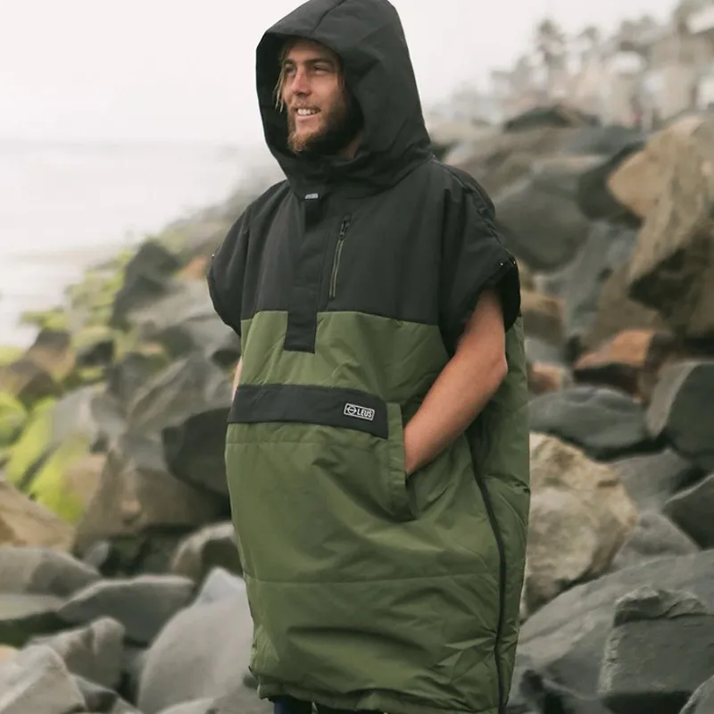 Leus Apex Yosemite Poncho/Blanket - Green-3