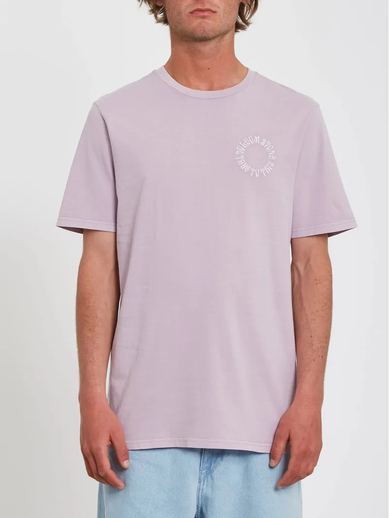 Volcom Circle Emb Short Sleeve Tee in Nirvana Purple