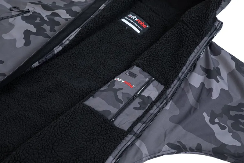Dryrobe Long Sleeve in Black Camo/Black-2