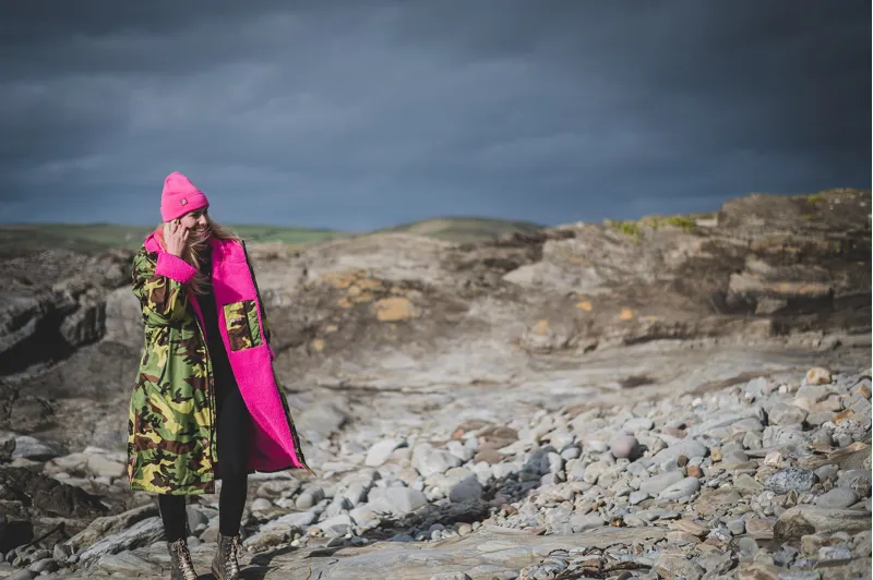 Dryrobe Long Sleeve in Camo/Pink - Small-5