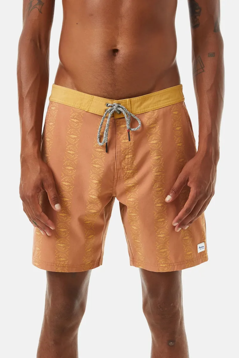 Katin Dove Trunk in Mineral Red