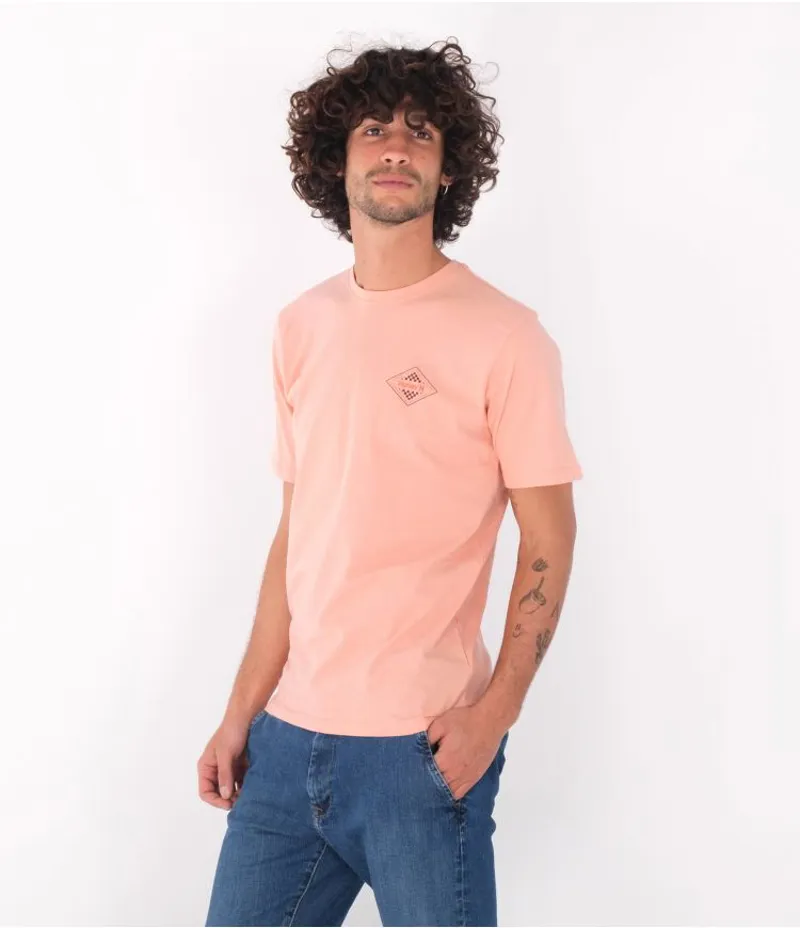 Hurley Everyday Wash Diamond Short Sleeve Tee in Pink Quest-2