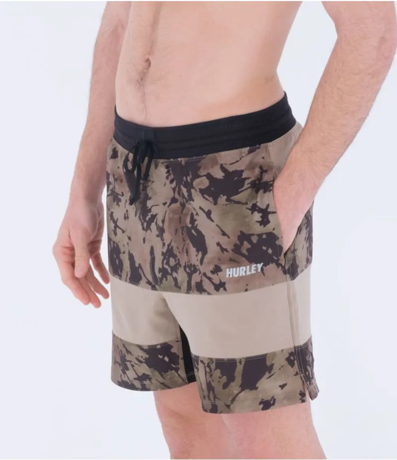 Hurley Explore Phantom+ Trek II Apex 17.5 inch in Khaki-1