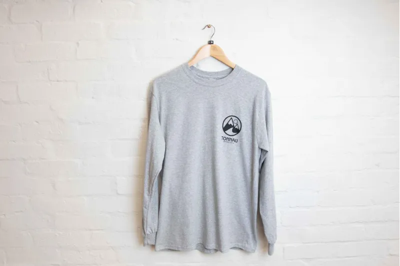 Tonnau Mountain Long Sleeve T-Shirt - Grey